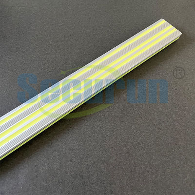 L Shape Photoluminescent Anti Slip Stair Nosing With 29600mcd/M2 Brightness Yellow Green